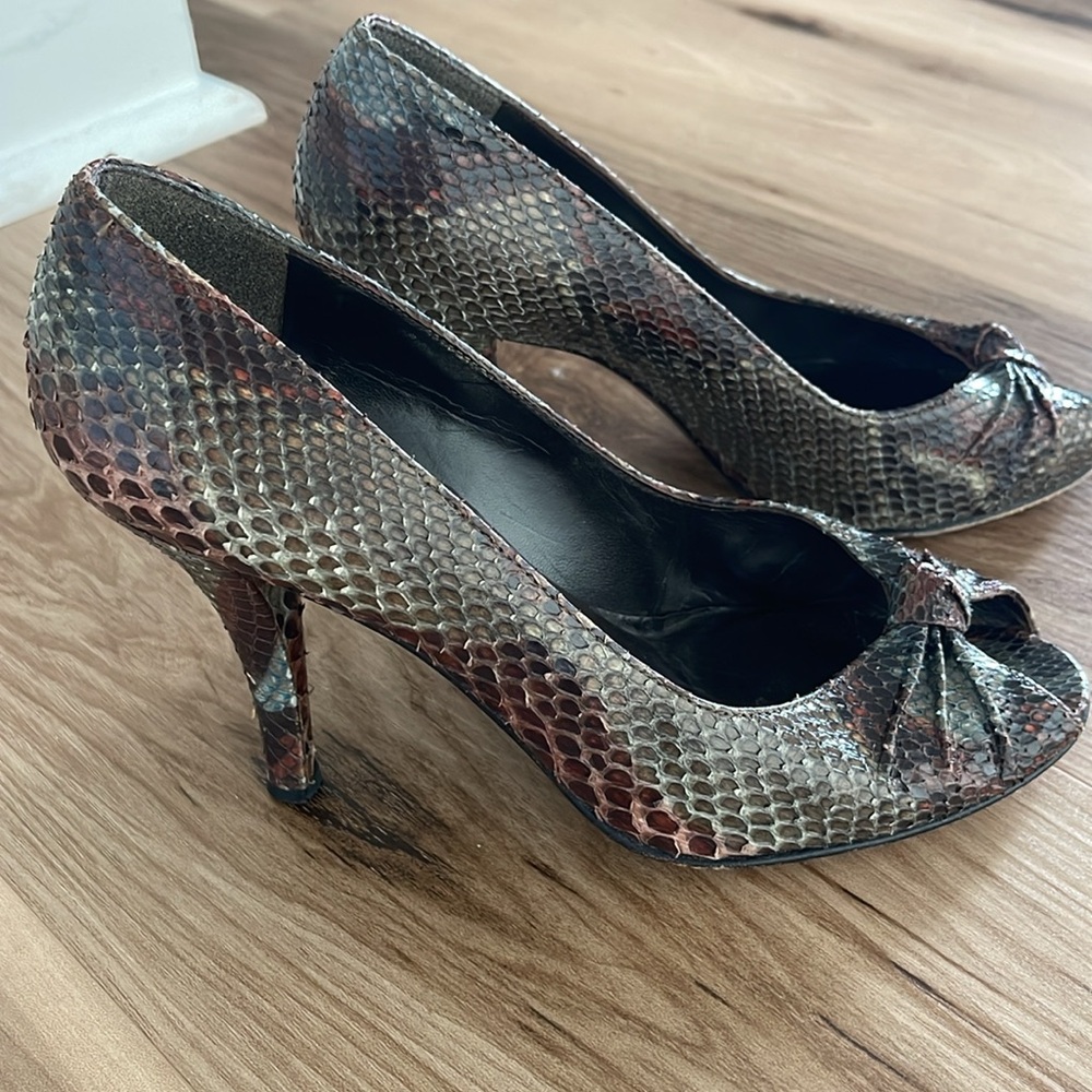 Stuart Weitzman snake skin heels, size 6.5